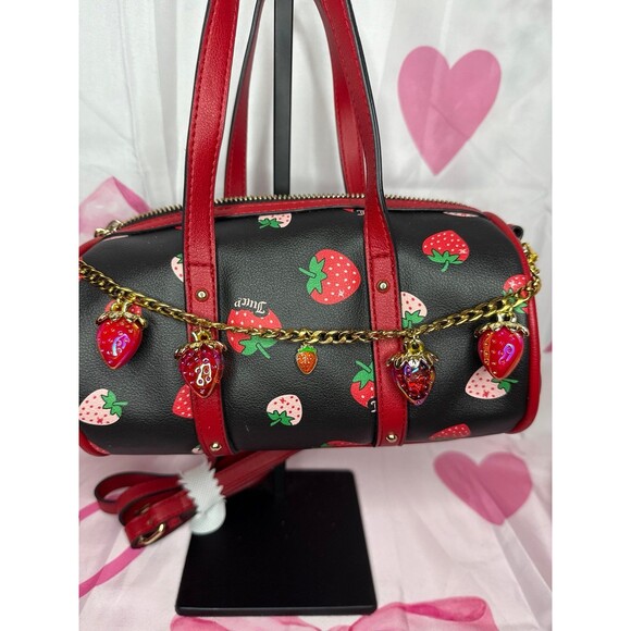 Viral Juicy Couture Sweet N Juicy Strawberry Mini Barrel Bag w/ bonus chain - Picture 6 of 7